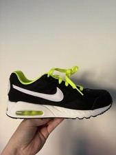 Nike Air Max Trainers –